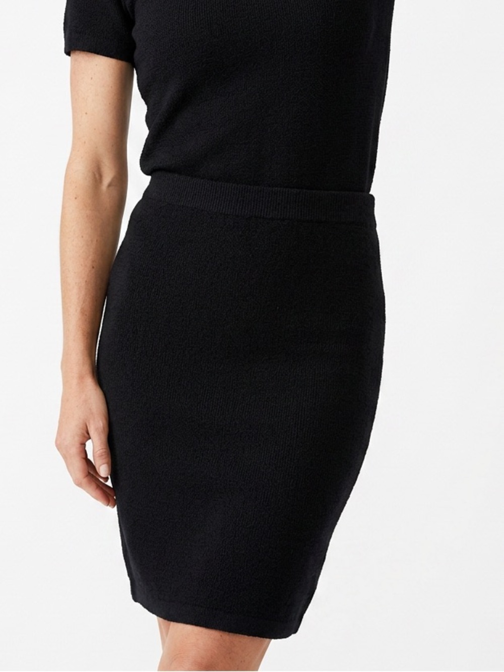 ST. JOHN | Black Knit Skirt Stretch Pull On Sz 12